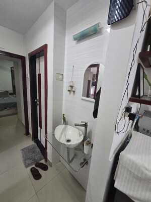 Master Bedroom in 2 BHK Apartment at New Mhada Towers, Andheri West – for Rent