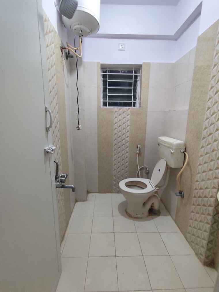 Bathroom, btm layout 2 Bedroom 1000 Sq.Ft. Apartment In Btm Layout Bangalore 10064530