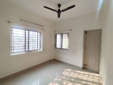 Room in 2 BHK Apartment at Btm Layout – for Rent