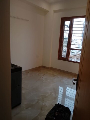 Room in 2 BHK Builder Floor at Sector 51 – for Rent