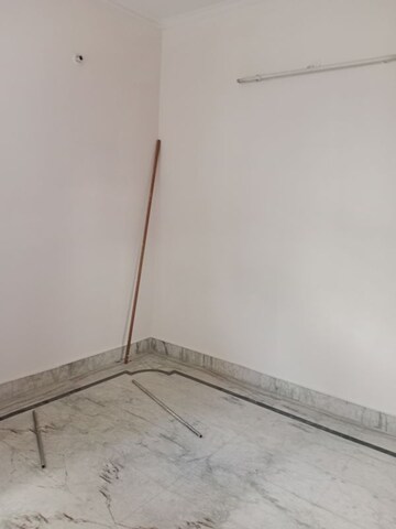 Room in 2 BHK Builder Floor at Huda – for Rent