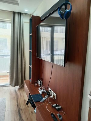 Room in 3.5 BHK Builder Floor at Ansals Sushant City – for Rent