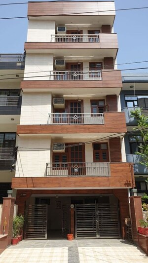 2 BHK Builder Floor For Rent in Sector 30