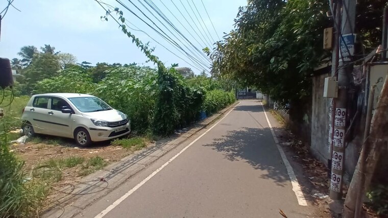 Exterior View, vyttila  15678 Sq.Ft. Plot In Vyttila Kochi 10060631