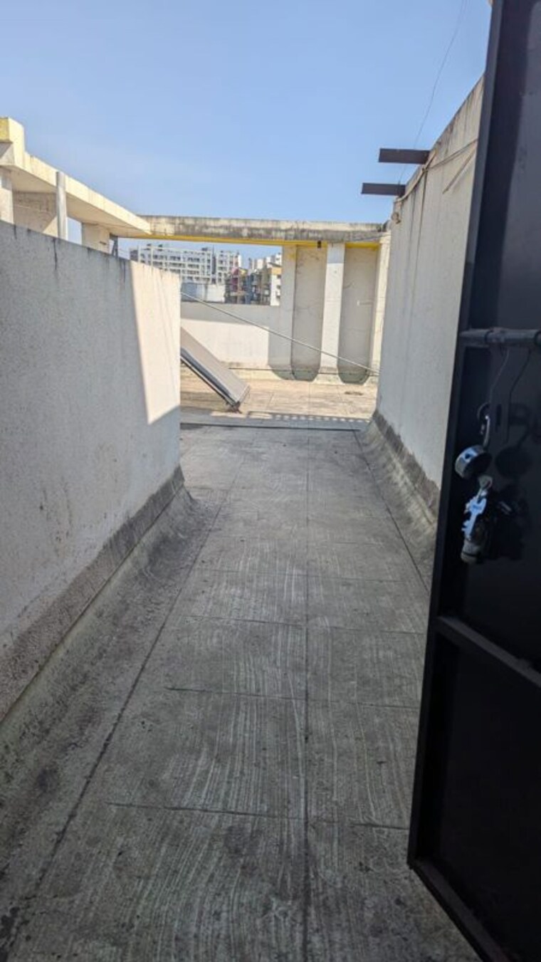 Balcony, karan-ceto 2 Bedroom 950 Sq.Ft. Apartment In Wadgaon Sheri Pune 10064582