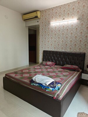 Bedroom in 3 BHK Apartment at Amanora Aspire Towerss, Hadapsar – for Sale