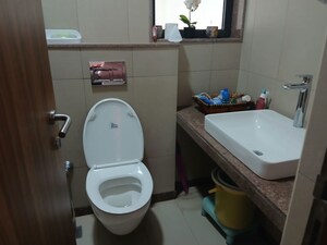 Bathroom in 2 BHK Apartment at Shapoorji Pallonji Vicinia, Powai – for Rent