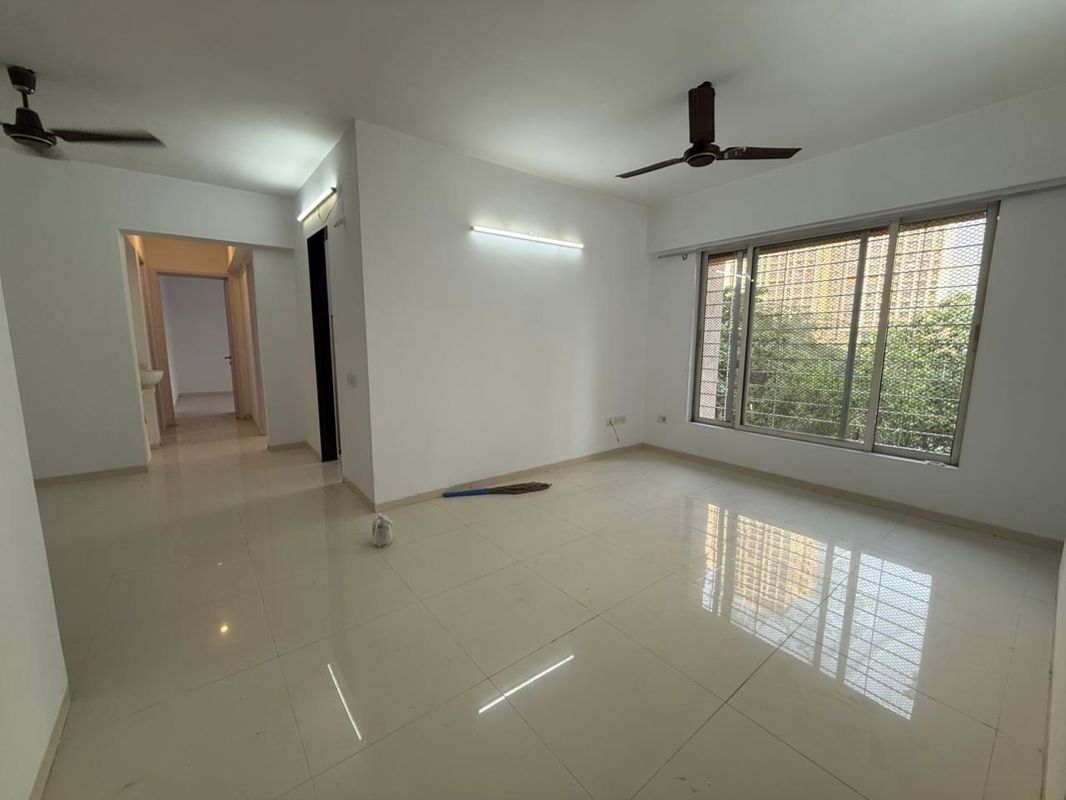 2 BHK Apartment For Rent in Riddhi Tower