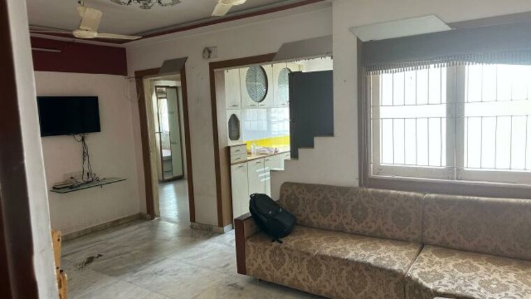  Parking, naranpura 2 Bedroom 1200 Sq.Ft. Apartment In Naranpura Ahmedabad 10064667