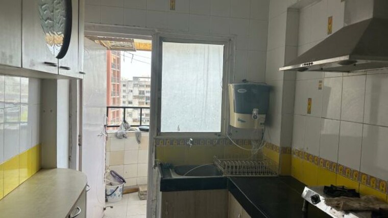 Kitchen, naranpura 2 Bedroom 1200 Sq.Ft. Apartment In Naranpura Ahmedabad 10064667