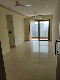 2 BHK + Pooja Room Apartment For Rent in Kalpataru Paramount