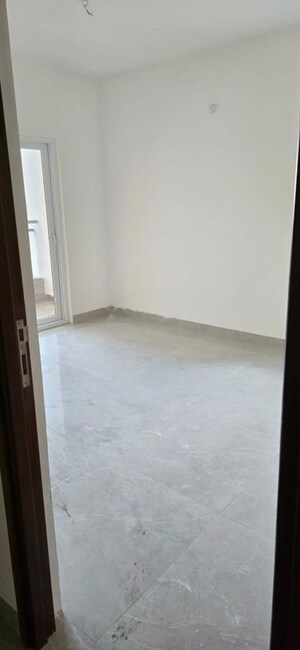 Room in 3 BHK Apartment at Rajapushpa Imperia, Tellapur – for Sale