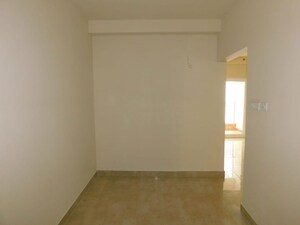 Room in 2.5 BHK Apartment at Candeur 40, Miyapur – for Sale