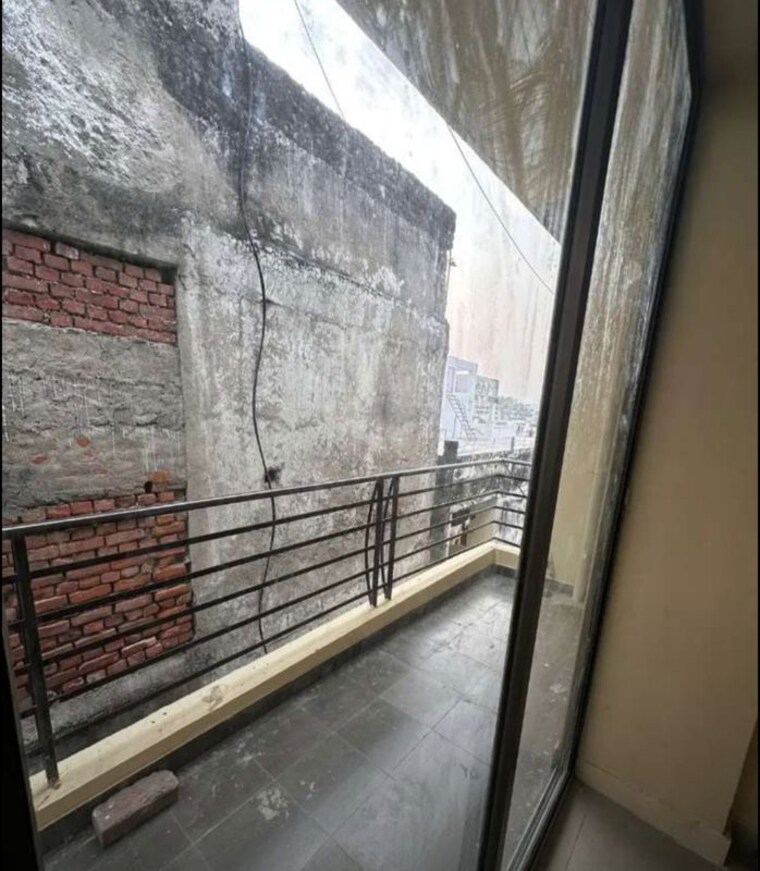 Balcony, butler colony 3 Bedroom 1400 Sq.Ft. Apartment In Butler Colony Lucknow 10064858