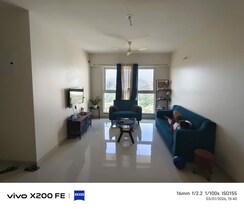 2 BHK Apartment For Rent in Sheth Avante