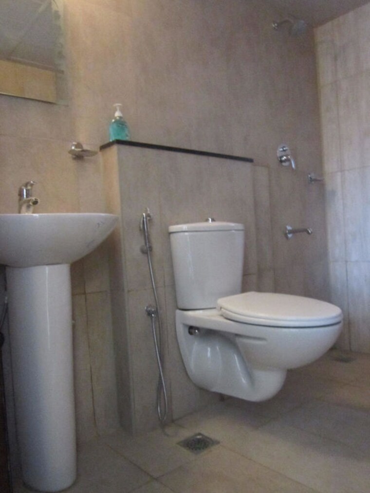 Bathroom, prestige-sunrise-park 2.5 Bedroom 1342 Sq.Ft. Apartment In Electronic City Phase I Bangalore 10064954
