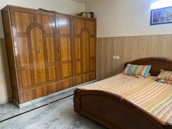 2 BHK Builder Floor For Rent in Sector 33