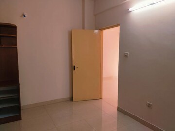 Room in 2 BHK Apartment at Geetanjili Indira, Indiranagar – for Rent