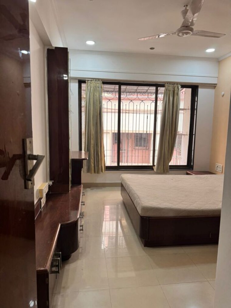 Bedroom, dipti-flora-khar-west 2 Bedroom 800 Sq.Ft. Apartment In Khar West Mumbai 10065071