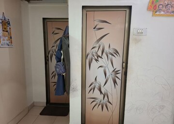 Furnished Amenities in 2 BHK Apartment at Navjivan Colony, Mahim – for Rent