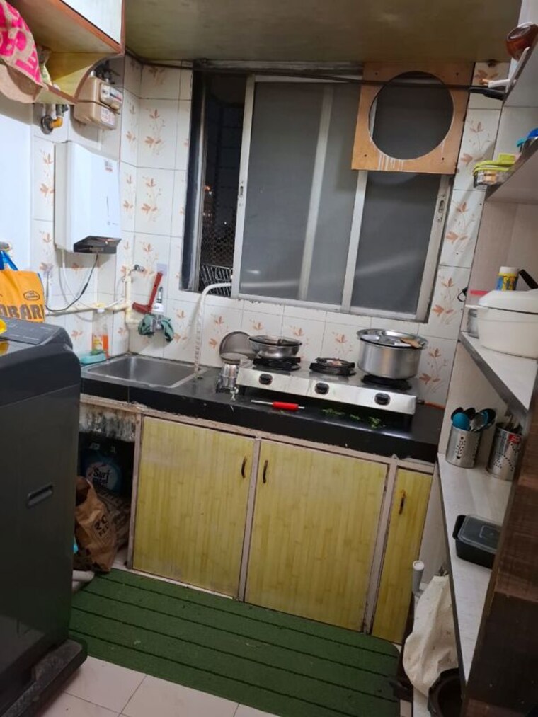 Kitchen, navjivan-colony 2 Bedroom 650 Sq.Ft. Apartment In Mahim Mumbai 10065098