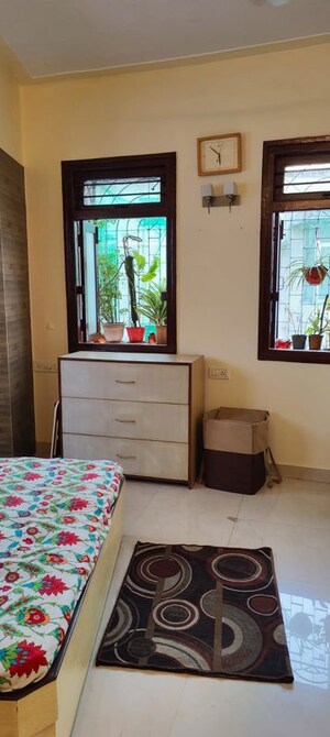 Bedroom in 2 BHK Apartment at Navjivan Colony, Mahim – for Rent