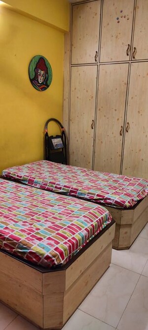 Bedroom in 2 BHK Apartment at Navjivan Colony, Mahim – for Rent