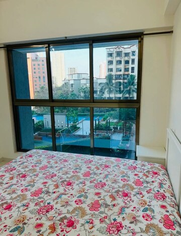 Bedroom in 2 BHK Apartment at Nalanda CHS Malad West, Malad West – for Rent
