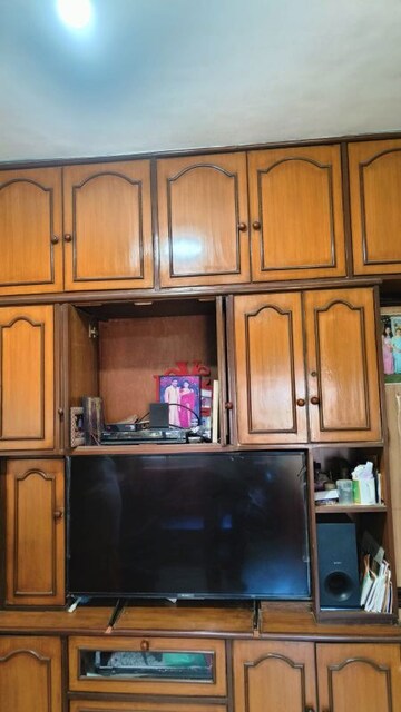 Furnished Amenities in 2 BHK Apartment at Nikita Apartments Vakola, Vakola – for Rent