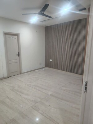 Room in 4 BHK Penthouse at Pir Machalla – for Sale