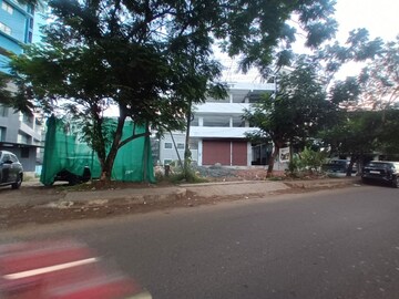 Parking in  Showroom at Kakkanad – for Rent