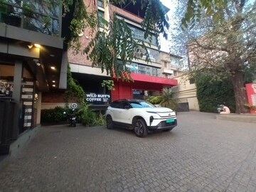 Parking in  Showroom at Kakkanad – for Rent