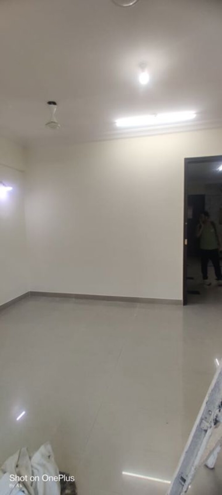 Room, lake-home 1 Bedroom 550 Sq.Ft. Apartment In Powai Mumbai 10065386