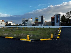  Plot For Sale in Poonamallee