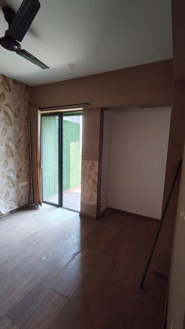 Room in 2.5 BHK Apartment at Lodha Palava City, Dombivli East – for Rent