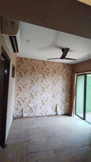 Room in 2.5 BHK Apartment at Lodha Palava City, Dombivli East – for Rent