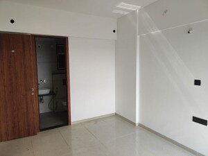 Room in 2 BHK Apartment at Pristine Allure, Kharadi – for Sale