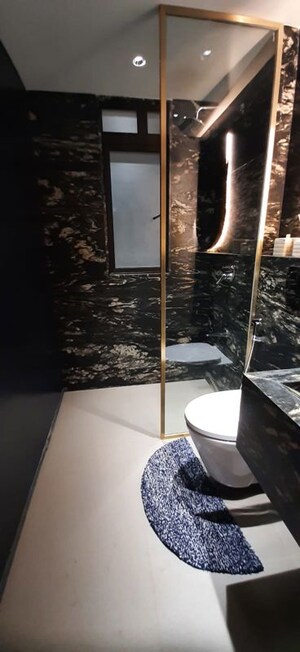 Furnished Amenities in 2 BHK Apartment at Dosti Eastern Bay Phase 2, Wadala – for Sale