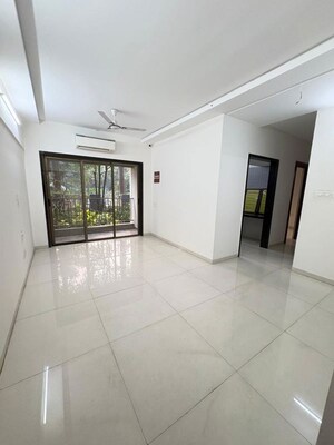 2 BHK Apartment For Sale in Regency Antilia Phase V Avana, Ulhasnagar