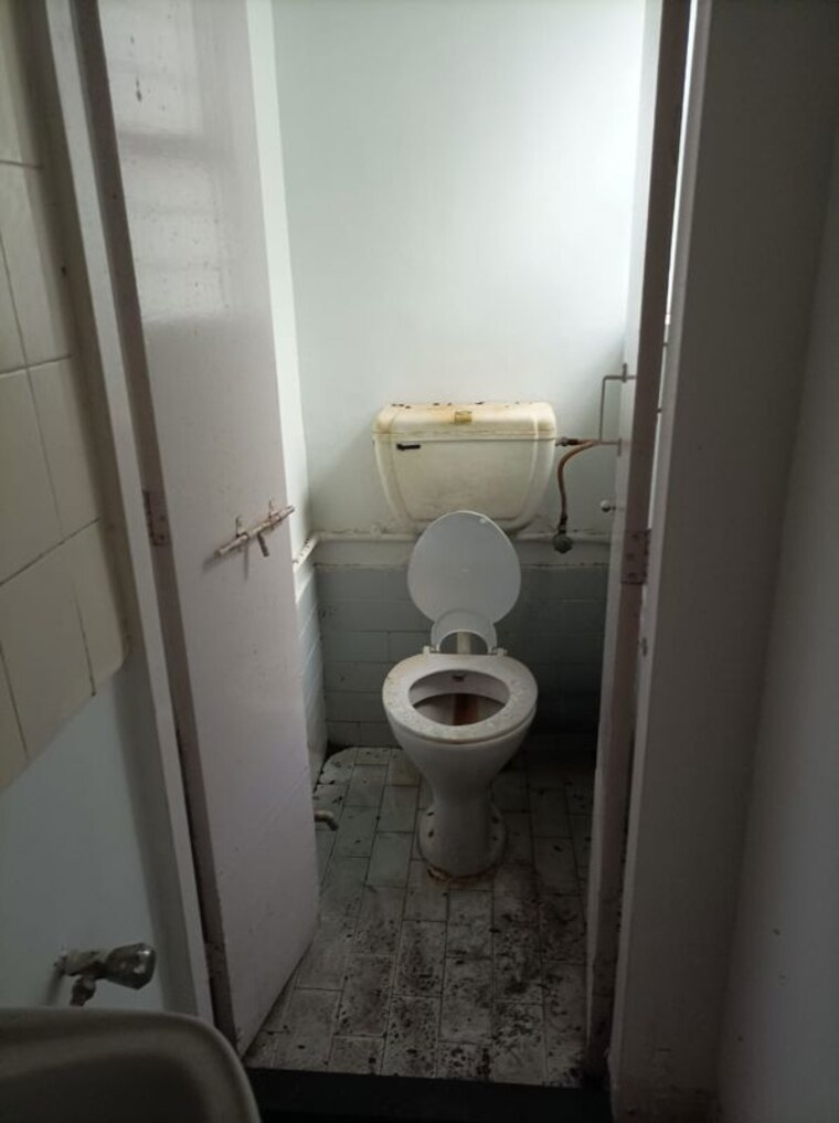 Bathroom, devi-deep 1 Bedroom 560 Sq.Ft. Apartment In Pashan Pune 10065478