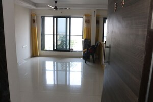 Room in 1.5 BHK Apartment at Dosti Desire, Brahmand – for Sale