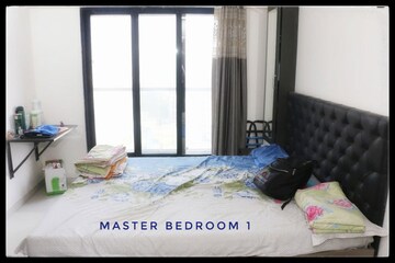 Bedroom in 1.5 BHK Apartment at Dosti Desire, Brahmand – for Sale