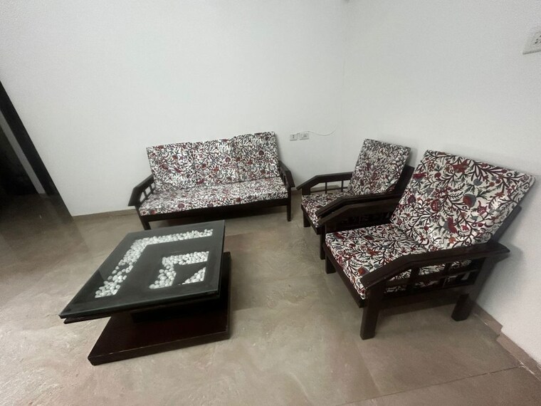 Living Room, venkatesh-graffiti 1 Bedroom 500 Sq.Ft. Apartment In Keshav Nagar Pune 10065492