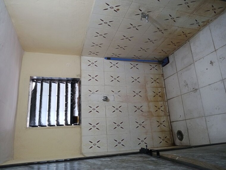 Bathroom, airoli 1 Bedroom 380 Sq.Ft. Apartment In Airoli Navi Mumbai 10065495