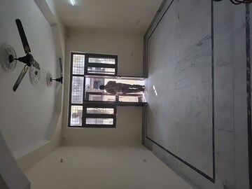 Building Lobby in 2 BHK Builder Floor at RWA Apartments Sector 41, Sector 41 – for Rent