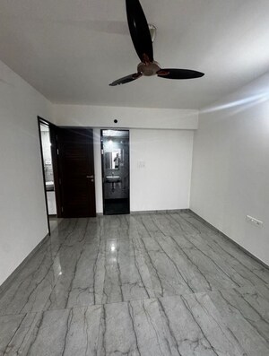 Room in 2 BHK Apartment at Shubh Gateway, Viman Nagar – for Rent