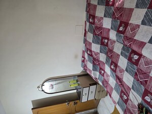 Furnished Amenities in 1.5 BHK Apartment at Rajas CHS, Andheri East – for Rent