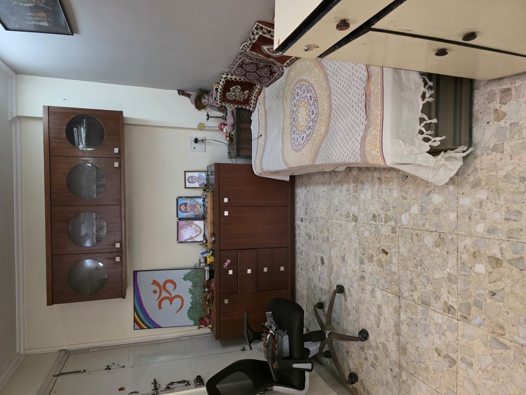 1.5 BHK Apartment For Rent in Rajas CHS