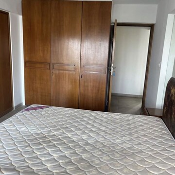Bedroom in 2 BHK Apartment at Prabhadevi – for Rent