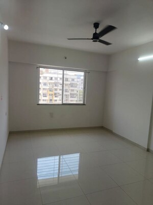 Room in 2 BHK Apartment at Utsav 51 Balewadi Residences, Balewadi – for Rent